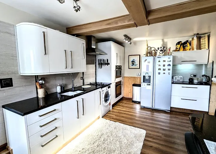 Ramsgate Seafront Apartment With Jacuzzi Bath & Pool Table