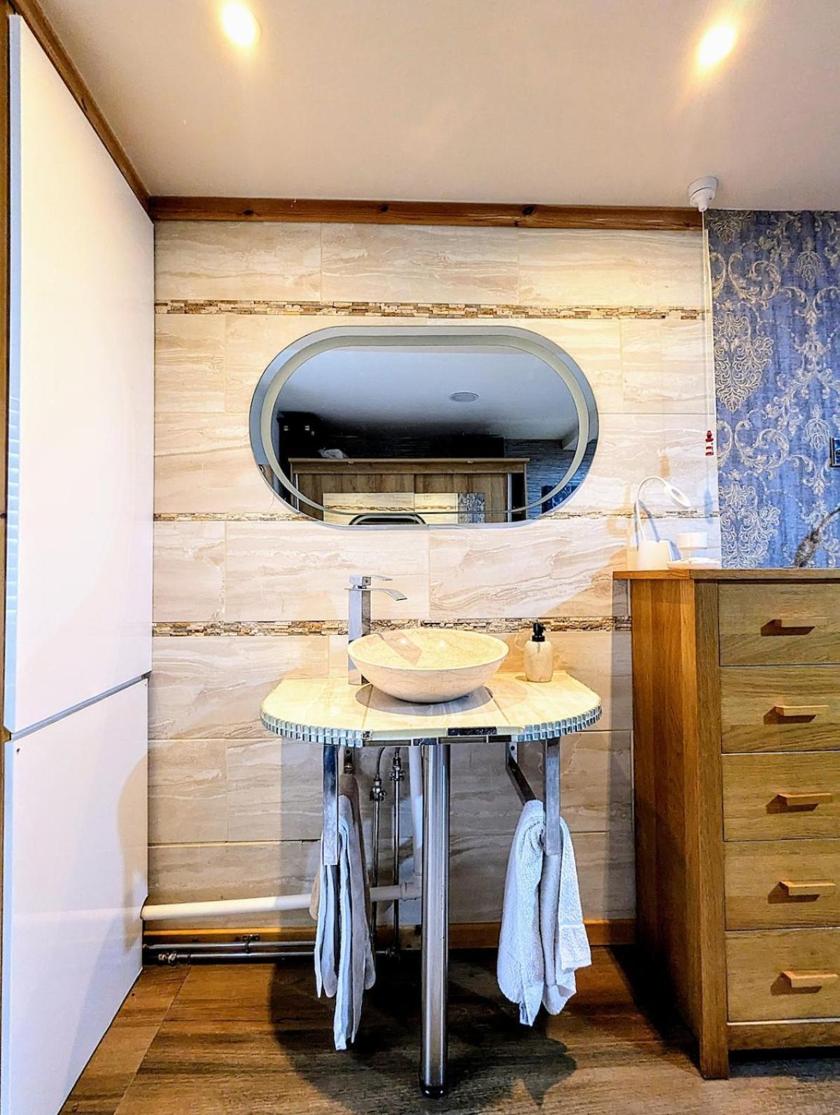 Seafront With Jacuzzi Bath & Pool Table * Ramsgate